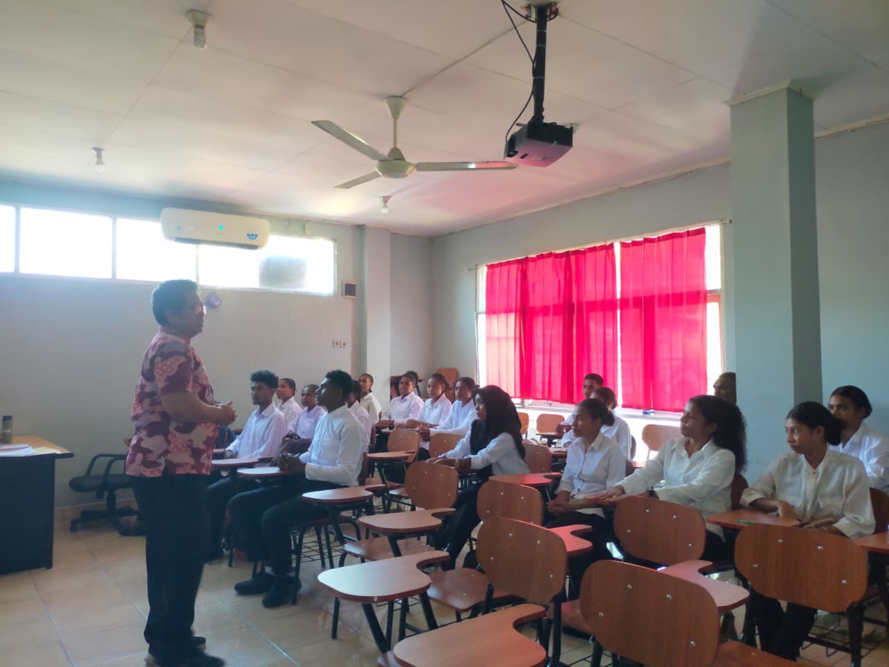 Pembukaan Tes Akademik dan Psikotes Calon Mahasiswa Baru Gelombang III Program Studi Hukum Tahun Akademik 2026/2027